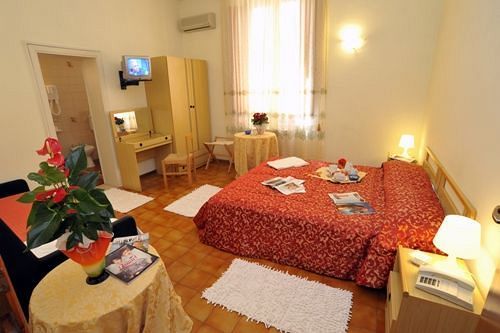 Hotel Delizia Genovese Montecatini Terme Exterior foto